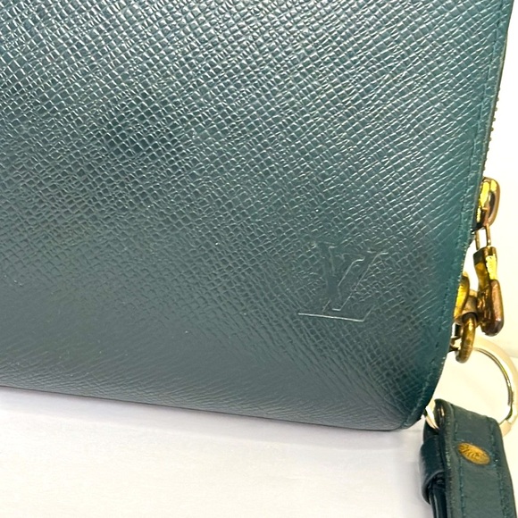 Louis Vuitton Taiga Brifcase for man a beautiful green - Picture 4 of 10